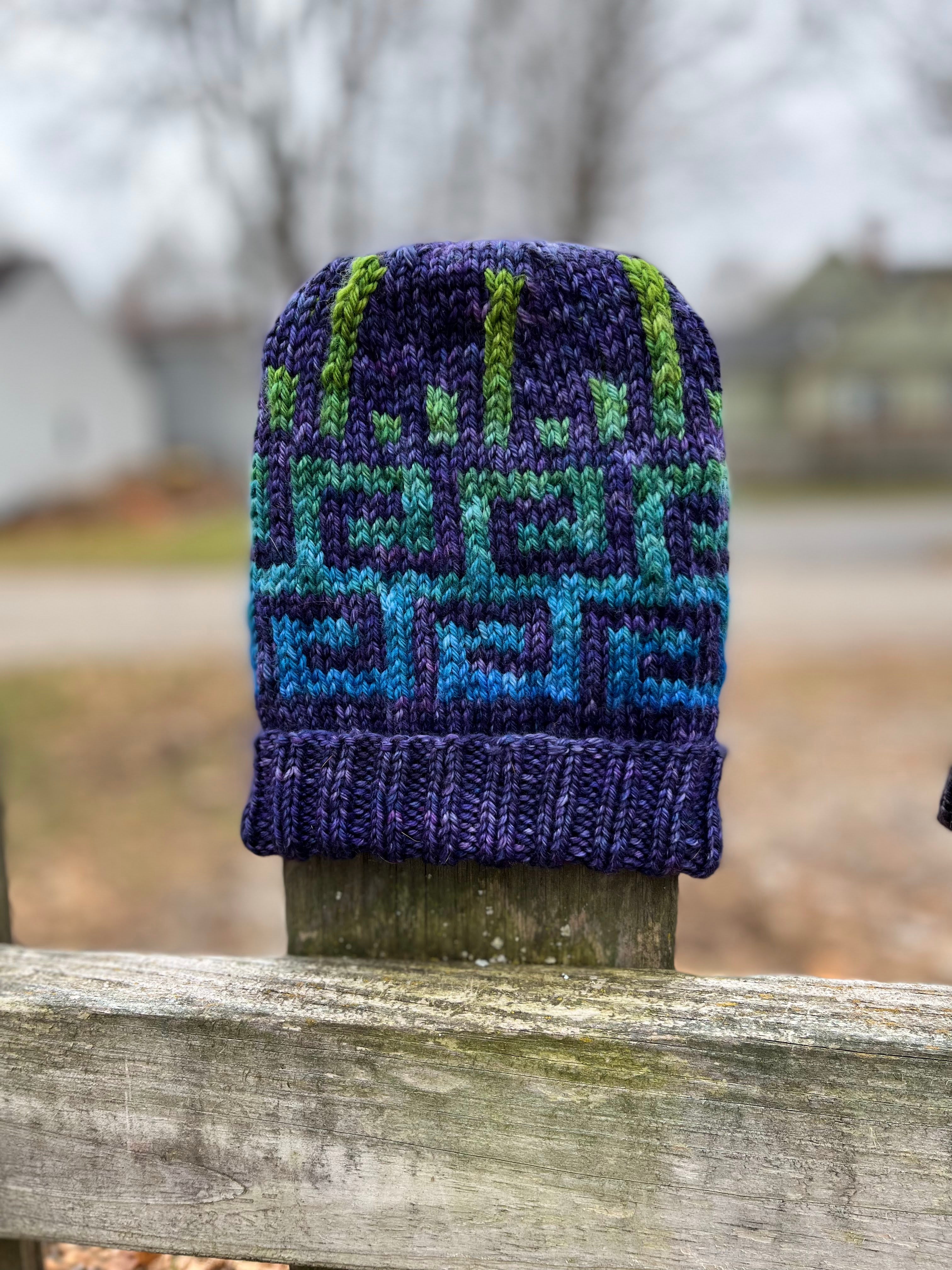 Hedge Maze Hat Yarn Kit